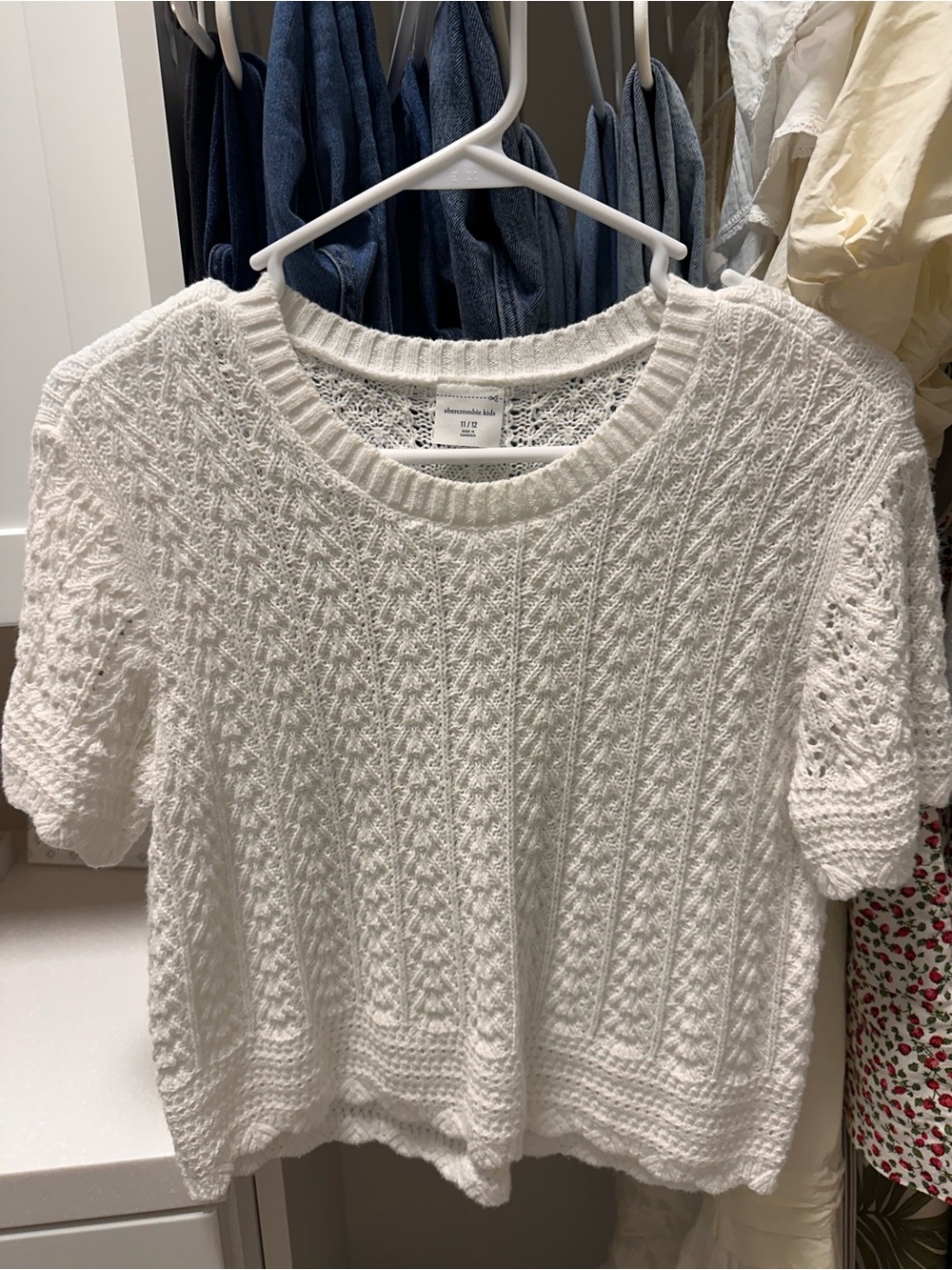 Abercrombie Kids White Short-Sleeve Cable Knit Crew Sweater